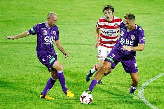 WANDERERS SPOIL VUKOVIC’S PARTY
