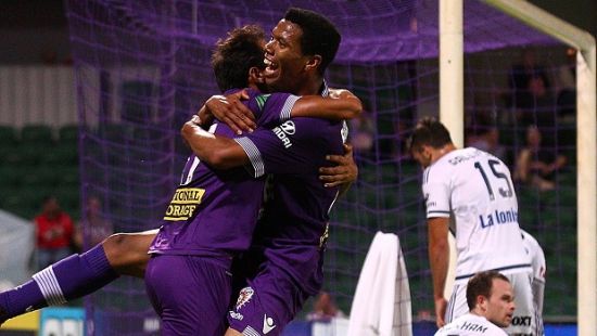 Reiners shines as Glory topple Victory