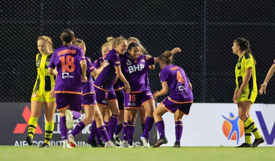 Glory into top four after stirring comeback win