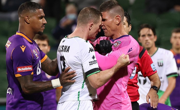 This image has an empty alt attribute; its file name is Liam-Reddy-head-to-head-with-Berisha-cropped.jpg